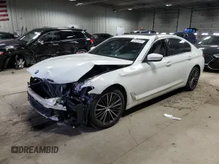 2022 BMW 5 Series 530i xDrive with VIN WBA13BJ04NWX53277, listed as a Copart auction lot 52606425 with 54,944 mi miles and Salvage Title. Bid and sale history available at carsss.com. Image 1.