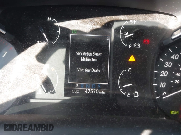 2018 Toyota Sequoia SR5 with VIN 5TDZY5G11JS071489, listed as a IAAI auction lot 41350026 with 47,570 mi miles. Bid and sale history available at carsss.com. Image 7.
