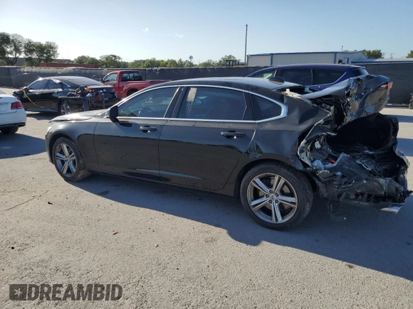2018 Volvo S90 Momentum z VIN LVY982AK3JP034995, wystawiony jako Copart lot #51931515 z przebiegiem 69 268 mil mil oraz Tytuł czysty. Historia ofert i sprzedaży dostępna na DreamBid. Obrazek 2.