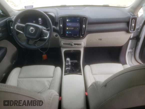 2023 Volvo XC40 Ultimate Bright Theme с VIN YV4L12UA8P2037138, выставлен на аукционе Copart как лот 43760214 с пробегом 6 561 миль миль и . История ставок и продаж доступна на DreamBid. Изображение 8.