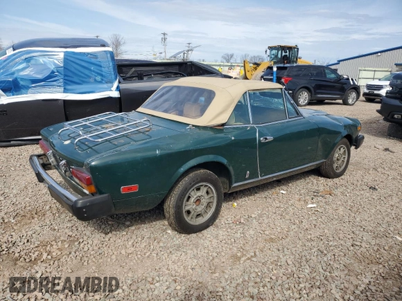 1982 FIAT 124 Spider z VIN ZFAAS00B0C5003902, wystawiony jako Copart lot #51425625 z przebiegiem 77 842 mil mil oraz Szkoda całkowita • Salvage title. Historia ofert i sprzedaży dostępna na DreamBid. Obrazek 3.