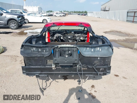 2015 Chevrolet Corvette Z06 2LZ z VIN 1G1YR2D69F5600121, wystawiony jako IAAI lot #42321716 z przebiegiem Nie podano mil oraz . Historia ofert i sprzedaży dostępna na DreamBid. Obrazek 16.