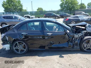 2017 Mercedes-Benz C 300 with VIN 55SWF4KB5HU233415, listed as a IAAI auction lot 42399094 with Not provided miles and . Bid and sale history available at DreamBid. Image 17.