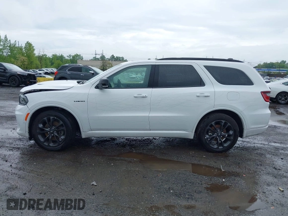 2024 Dodge Durango R/T Plus z VIN 1C4SDJCT4RC228085, wystawiony jako IAAI lot #42047084 z przebiegiem 6 458 mil mil oraz . Historia ofert i sprzedaży dostępna na DreamBid. Obrazek 14.