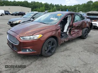 2016 Ford Fusion SE with VIN 3FA6P0T90GR335825, listed as a Copart auction lot 61794035 with 81,612 mi miles and Salvage title. Bid and sale history available at DreamBid. Image 1.