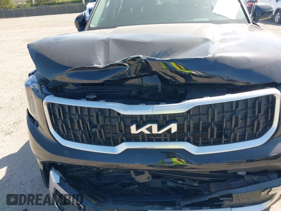2024 Kia Telluride LX z VIN 5XYP24GC6RG482724, wystawiony jako IAAI lot #41806081 z przebiegiem 37 700 mil mil oraz . Historia ofert i sprzedaży dostępna na DreamBid. Obrazek 6.