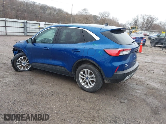 2022 Ford Escape SE with VIN 1FMCU9G69NUB89288, listed as a IAAI auction lot 41879715 with 40,737 mi miles and . Bid and sale history available at carsss.com. Image 3.