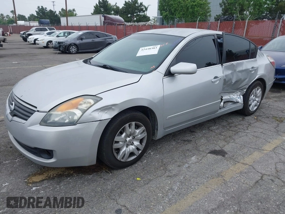 2009 Nissan Altima S z VIN 1N4AL21E89N488492, wystawiony jako IAAI lot #42438383 z przebiegiem 152 533 mil mil oraz . Historia ofert i sprzedaży dostępna na DreamBid. Obrazek 2.