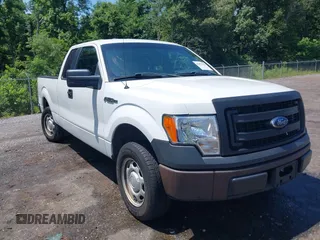2013 Ford F-150 XL with VIN 1FTEX1CM8DFB15826, listed as a IAAI auction lot 42471324 with 354,738 mi miles and . Bid and sale history available at DreamBid. Image 1.