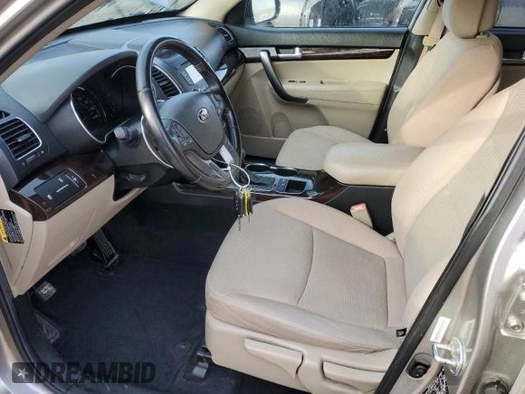 2015 Kia Sorento LX with VIN 5XYKTCA65FG551810, listed as a Copart auction lot 51372085 with 85,377 mi miles and Salvage Title. Bid and sale history available at DreamBid. Image 7.