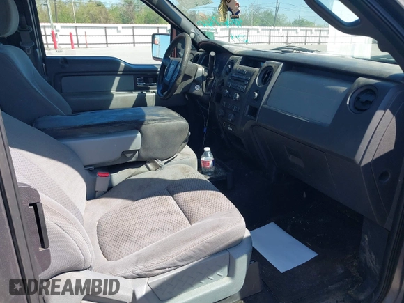 2013 Ford F-150 XL with VIN 1FTFX1CF5DKF69285, listed as a IAAI auction lot 41867360 with 141,111 mi miles. Bid and sale history available at carsss.com. Image 5.