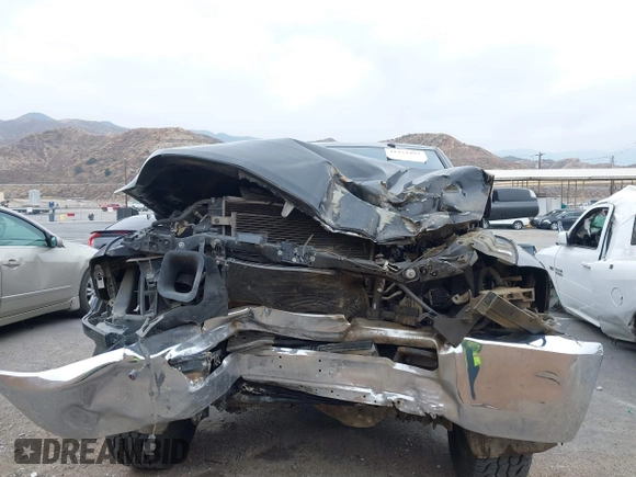 2018 Ram 2500 Tradesman z VIN 3C6UR5CL0JG369584, wystawiony jako IAAI lot #41424493 z przebiegiem Nie podano mil oraz . Historia ofert i sprzedaży dostępna na DreamBid. Obrazek 6.