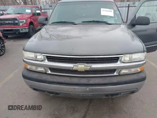 2002 Chevrolet Suburban LS with VIN 1GNFK16Z82J195429, listed as a IAAI auction lot 41566988 with 1 mi miles. Bid and sale history available at carsss.com. Image 6.