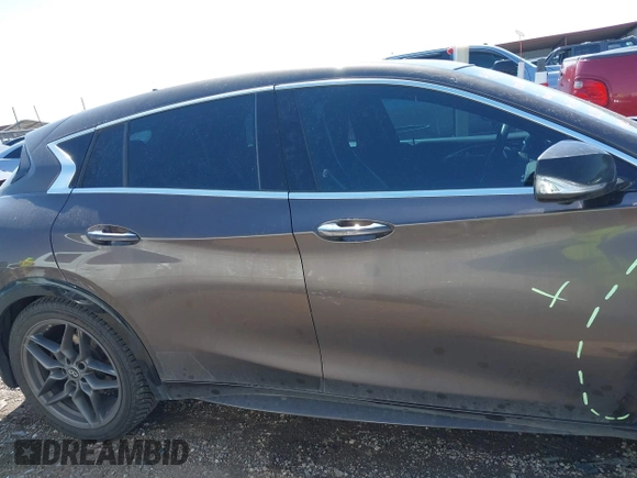 2017 Infiniti QX30 Sport with VIN SJKCH5CP3HA023156, listed as a IAAI auction lot 41870773 with 51,063 mi miles. Bid and sale history available at carsss.com. Image 14.