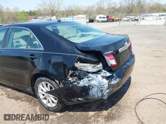 2010 Toyota Camry with VIN 4T1BF3EK5AU104363, listed as a IAAI auction lot 42075449 with 231,571 mi miles and . Bid and sale history available at DreamBid. Image 6.