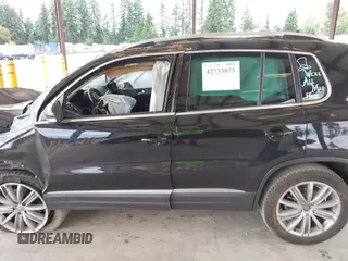 2016 Volkswagen Tiguan R-Line с VIN WVGAV7AX6GW587270, выставлен на аукционе IAAI как лот 42733875 с пробегом Не указан миль и . История ставок и продаж доступна на DreamBid. Изображение 14.
