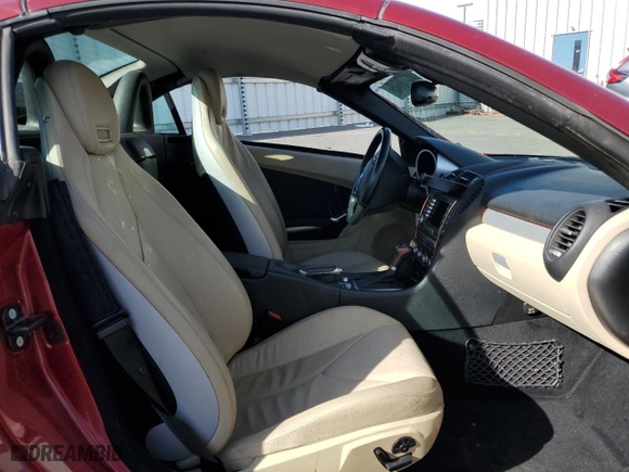 2007 Mercedes-Benz SLK-Class 3.5L with VIN WDBWK56F47F138157, listed as a Copart auction lot 44278645 with 84,704 mi miles and Salvage Title. Bid and sale history available at carsss.com. Image 11.