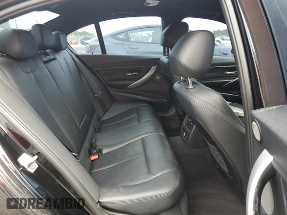 2014 BMW 3 Series 335i xDrive with VIN WBA3B9G53ENR92266, listed as a Copart auction lot 58800785 with 148,565 mi miles and Clean title. Bid and sale history available at DreamBid. Image 10.