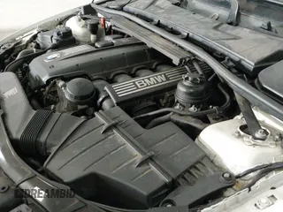 2012 BMW 3 Series 328i xDrive z VIN WBAKF5C5XCE657386, wystawiony jako IAAI lot #41694388 z przebiegiem 152 828 mil mil oraz . Historia ofert i sprzedaży dostępna na DreamBid. Obrazek 12.