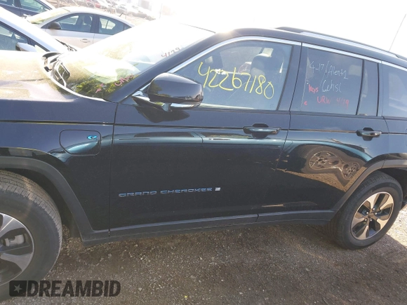 2023 Jeep Grand Cherokee with VIN 1C4RJYB68PC648859, listed as a IAAI auction lot 42267180 with 29,809 mi miles and . Bid and sale history available at DreamBid. Image 14.