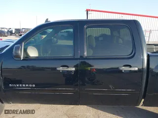 2012 Chevrolet Silverado 1500 LT with VIN 3GCPCSE2XCG154078, listed as a IAAI auction lot 41849078 with 230,888 mi miles. Bid and sale history available at carsss.com. Image 14.