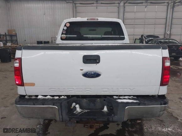 2009 Ford Super Duty F-250 SRW XL with VIN 1FTSX21579EA23060, listed as a IAAI auction lot 41308974 with 186,631 mi miles. Bid and sale history available at carsss.com. Image 16.