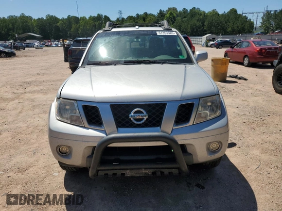 2014 Nissan Frontier SV z VIN 1N6AD0EV9EN738982, wystawiony jako Copart lot #61353985 z przebiegiem 205 593 mil mil oraz Szkoda całkowita • Salvage title. Historia ofert i sprzedaży dostępna na DreamBid. Obrazek 5.