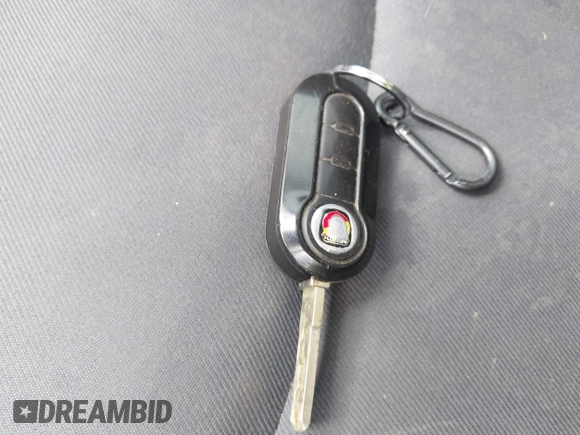 2013 FIAT 500 Pop с VIN 3C3CFFAR0DT745629, выставлен на аукционе IAAI как лот 41963338 с пробегом 127 246 миль миль и . История ставок и продаж доступна на DreamBid. Изображение 11.