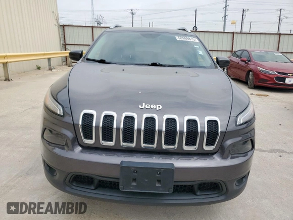 2018 Jeep Cherokee Latitude Plus с VIN 1C4PJLLB6JD621795, выставлен на аукционе Copart как лот 50989815 с пробегом 107 531 миль миль и Списание • Salvage title. История ставок и продаж доступна на DreamBid. Изображение 5.