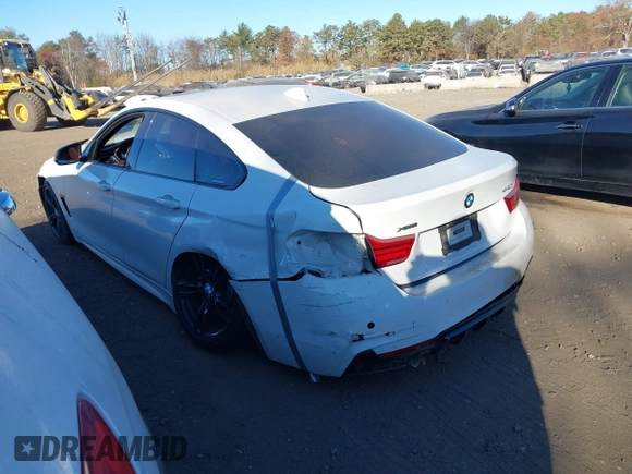 2019 BMW 4 Series 440i xDrive with VIN WBA4J7C57KBM74773, listed as a IAAI auction lot 40770866 with 79,382 mi miles and . Bid and sale history available at carsss.com. Image 3.