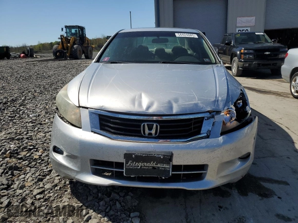 2010 Honda Accord EX z VIN 5KBCP3F75AB001549, wystawiony jako Copart lot #54424085 z przebiegiem 172 174 mil mil oraz Szkoda całkowita • Salvage title. Historia ofert i sprzedaży dostępna na DreamBid. Obrazek 5.