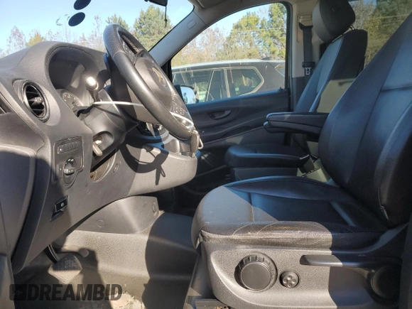 2020 Mercedes-Benz Metris with VIN W1WV0FEY6L3687760, listed as a Copart auction lot 83608334 with 103,833 mi miles and Clean Title. Bid and sale history available at DreamBid. Image 7.