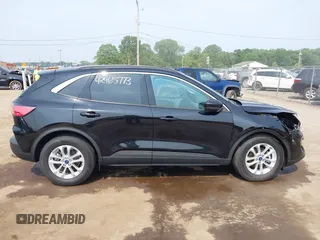 2021 Ford Escape SE Hybrid with VIN 1FMCU0BZ3MUA36546, listed as a IAAI auction lot 42465773 with 13,413 mi miles and . Bid and sale history available at DreamBid. Image 14.