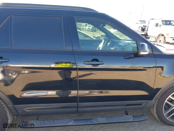2019 Ford Explorer Sport with VIN 1FM5K8GTXKGB40710, listed as a IAAI auction lot 41840260 with 55,282 mi miles. Bid and sale history available at carsss.com. Image 14.