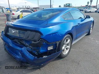 2018 Ford Mustang EcoBoost z VIN 1FA6P8TH0J5172447, wystawiony jako IAAI lot #41657679 z przebiegiem 21 422 mil mil oraz . Historia ofert i sprzedaży dostępna na DreamBid. Obrazek 4.