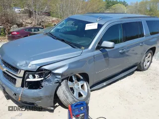 2016 Chevrolet Suburban LT z VIN 1GNSKHKC4GR427591, wystawiony jako IAAI lot #42162723 z przebiegiem 131 771 mil mil oraz . Historia ofert i sprzedaży dostępna na DreamBid. Obrazek 2.