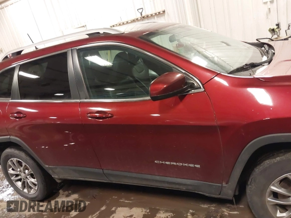 2019 Jeep Cherokee Latitude Plus with VIN 1C4PJMLB2KD198561, listed as a IAAI auction lot 41731691 with 71,129 mi miles. Bid and sale history available at carsss.com. Image 14.