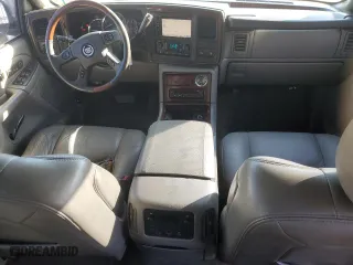 2005 Cadillac Escalade EXT with VIN 3GYEK62N05G205410, listed as a Copart auction lot 76672704 with 122,422 mi miles and Clean Title. Bid and sale history available at carsss.com. Image 8.
