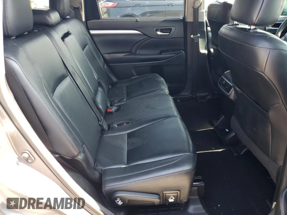 2017 Toyota Highlander XLE with VIN 5TDJZRFHXHS460934, listed as a Copart auction lot 62609385 with 57,809 mi miles and Salvage title. Bid and sale history available at DreamBid. Image 11.