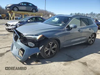 2022 Volvo XC60 Momentum with VIN YV4L12RK6N1959945, listed as a Copart auction lot 46148435 with 33,300 mi miles and Salvage Title. Bid and sale history available at carsss.com. Image 1.