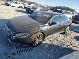 2020 Volkswagen Arteon SE z VIN WVWAR7AN7LE015518, wystawiony jako Copart lot #83116674 z przebiegiem 89 764 mil mil oraz Szkoda całkowita • Salvage title. Historia ofert i sprzedaży dostępna na DreamBid. Obrazek 1.