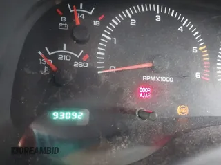 2000 Dodge Dakota with VIN 1B7GL22X8YS774590, listed as a IAAI auction lot 42027035 with 93,092 mi miles and . Bid and sale history available at DreamBid. Image 15.