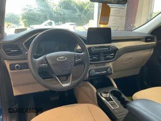 2022 Ford Escape SE Hybrid with VIN 1FMCU9BZ6NUA67151, listed as a IAAI auction lot 42726875 with 7,293 mi miles and . Bid and sale history available at DreamBid. Image 1.