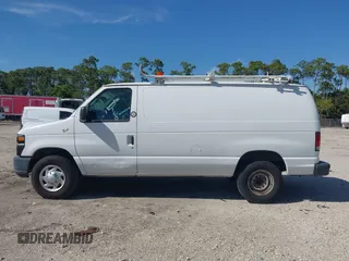 2012 Ford Econoline Cargo Commercial z VIN 1FTNE2EL4CDB10469, wystawiony jako IAAI lot #41861427 z przebiegiem 185 634 mil mil oraz . Historia ofert i sprzedaży dostępna na DreamBid. Obrazek 14.