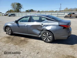 2019 Nissan Altima SV z VIN 1N4BL4DV4KC183875, wystawiony jako Copart lot #49556275 z przebiegiem 108 856 mil mil oraz Szkoda całkowita • Salvage title. Historia ofert i sprzedaży dostępna na DreamBid. Obrazek 2.