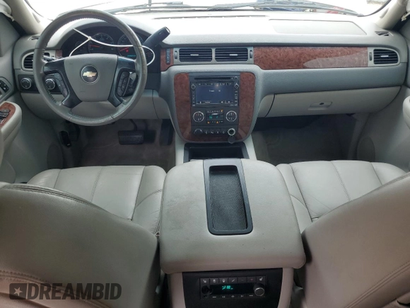 2008 Chevrolet Suburban LT w/2LT with VIN 3GNFK16318G141833, listed as a Copart auction lot 67261104 with 164,522 mi miles and Salvage Title. Bid and sale history available at carsss.com. Image 8.