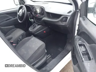 2022 Ram ProMaster City Cargo Tradesman z VIN ZFBHRFAB0N6X08509, wystawiony jako IAAI lot #41767910 z przebiegiem 41 563 mil mil oraz . Historia ofert i sprzedaży dostępna na DreamBid. Obrazek 5.