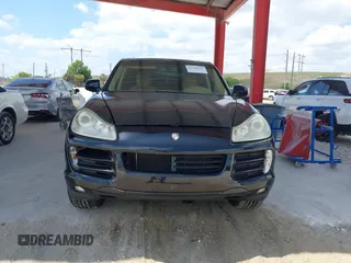 2009 Porsche Cayenne z VIN WP1AA29P99LA02255, wystawiony jako IAAI lot #42316222 z przebiegiem 216 114 mil mil oraz . Historia ofert i sprzedaży dostępna na DreamBid. Obrazek 6.