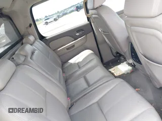2007 Chevrolet Avalanche 1LT z VIN 3GNFK123X7G171093, wystawiony jako IAAI lot #42766281 z przebiegiem 307 643 mil mil oraz . Historia ofert i sprzedaży dostępna na DreamBid. Obrazek 8.