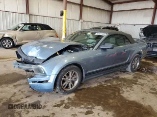 2005 Ford Mustang Deluxe with VIN 1ZVFT84N655243325, listed as a Copart auction lot 62037365 with 146,168 mi miles and Salvage title. Bid and sale history available at DreamBid. Image 1.